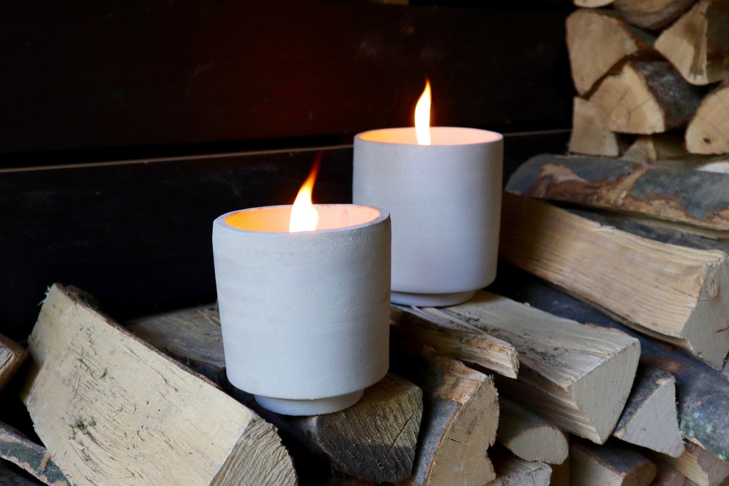 Round grey concrete/white terracotta pot - Ø 14 x 15cm - outdoor candle -1 ext. coton wick - p/8
