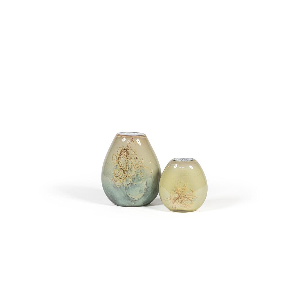 Oval flat vase with jagged lines design - glass - green/brown - 18x10x20cm - p 2