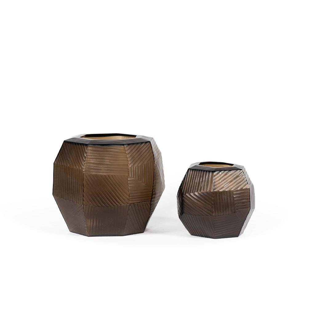 Facetted line cut vase - glass - smoke - 23 x 19 x 19cm - p/1/2